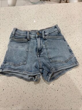 Zara girls Light Wash Denim Shorts size 9